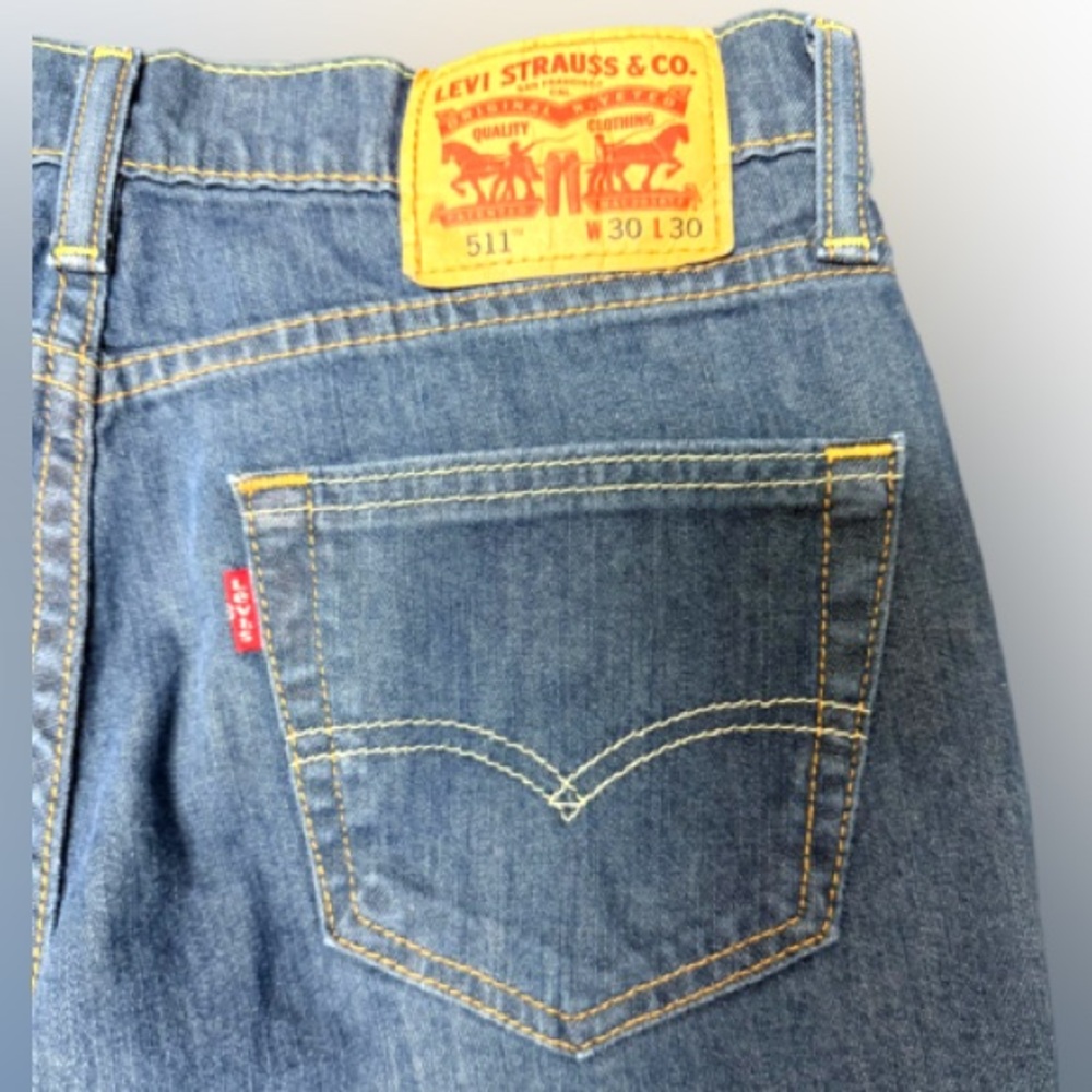 Like New Levi’s Men’s 511 Jeans Waist 30 Length 30 Slim Fit